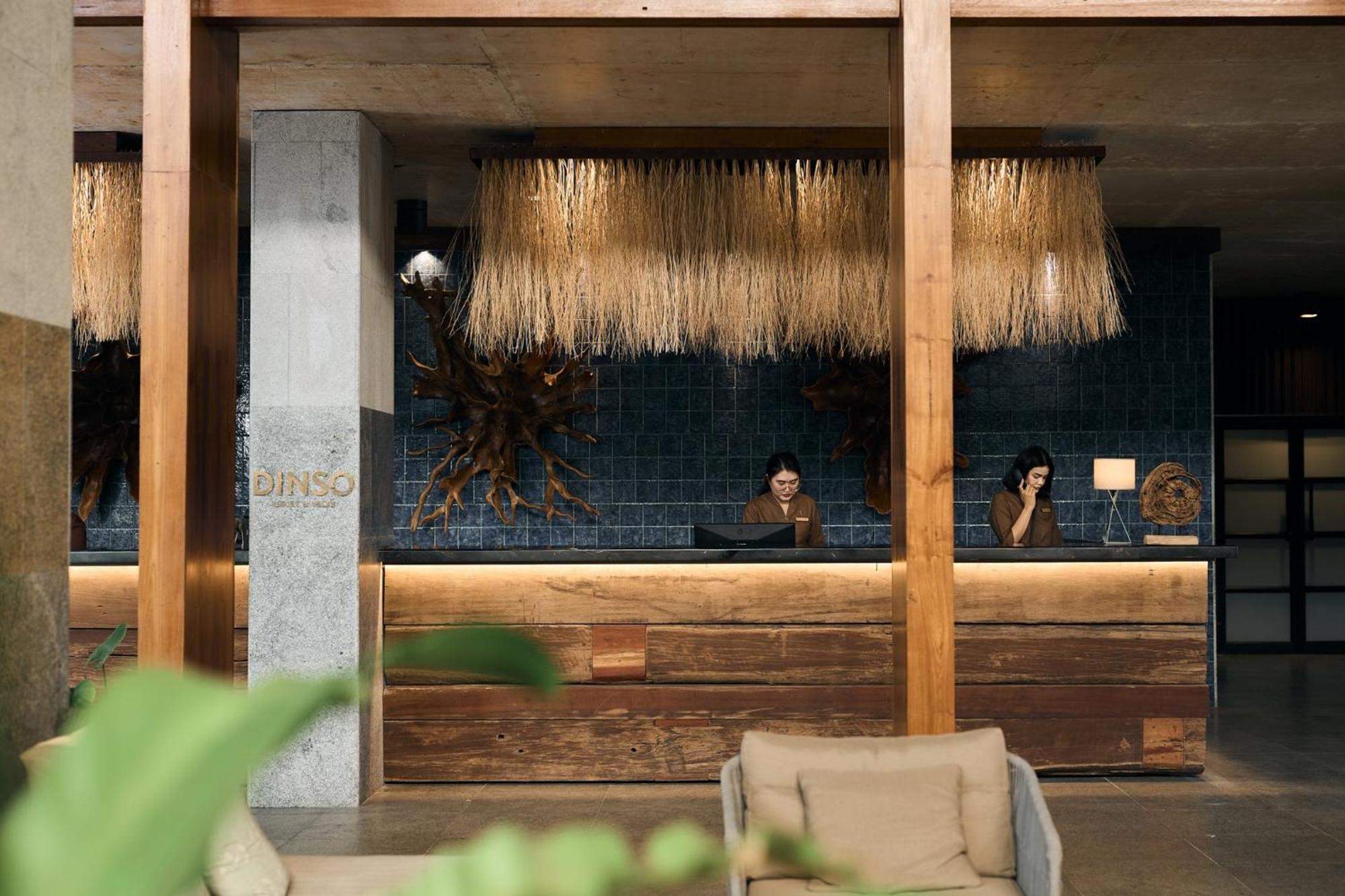 Dinso Resort & Villas Phuket, Vignette Collection By Ihg Patong Luaran gambar The hotel's lobby